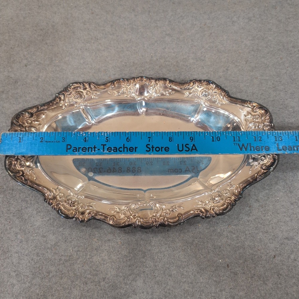 Towle Old Master Embossed Silverplate Oval Serving Tray Floral Scroll Border - Picture 4 of 7